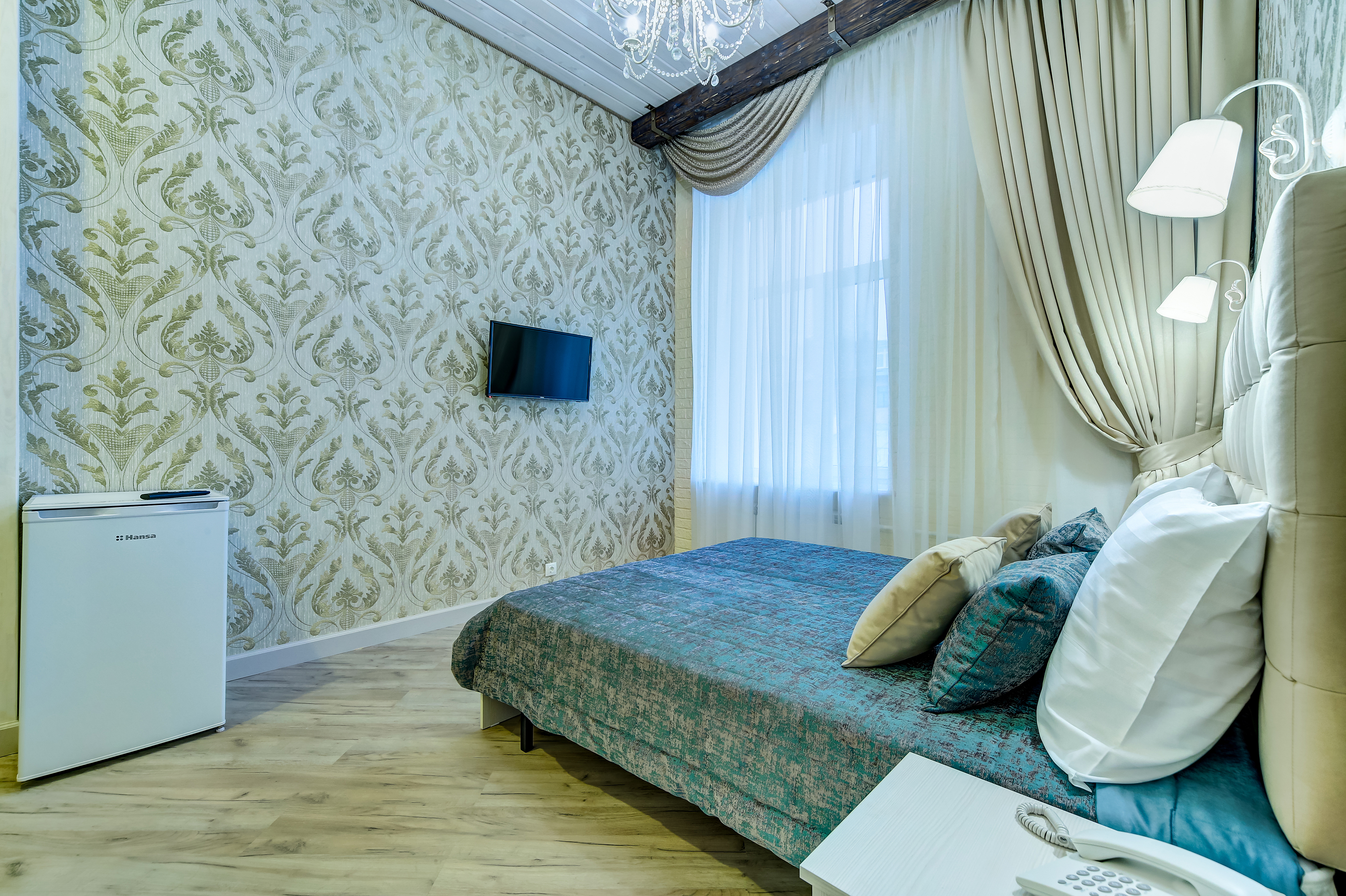 Guest rooms at Chaykovskogo 22