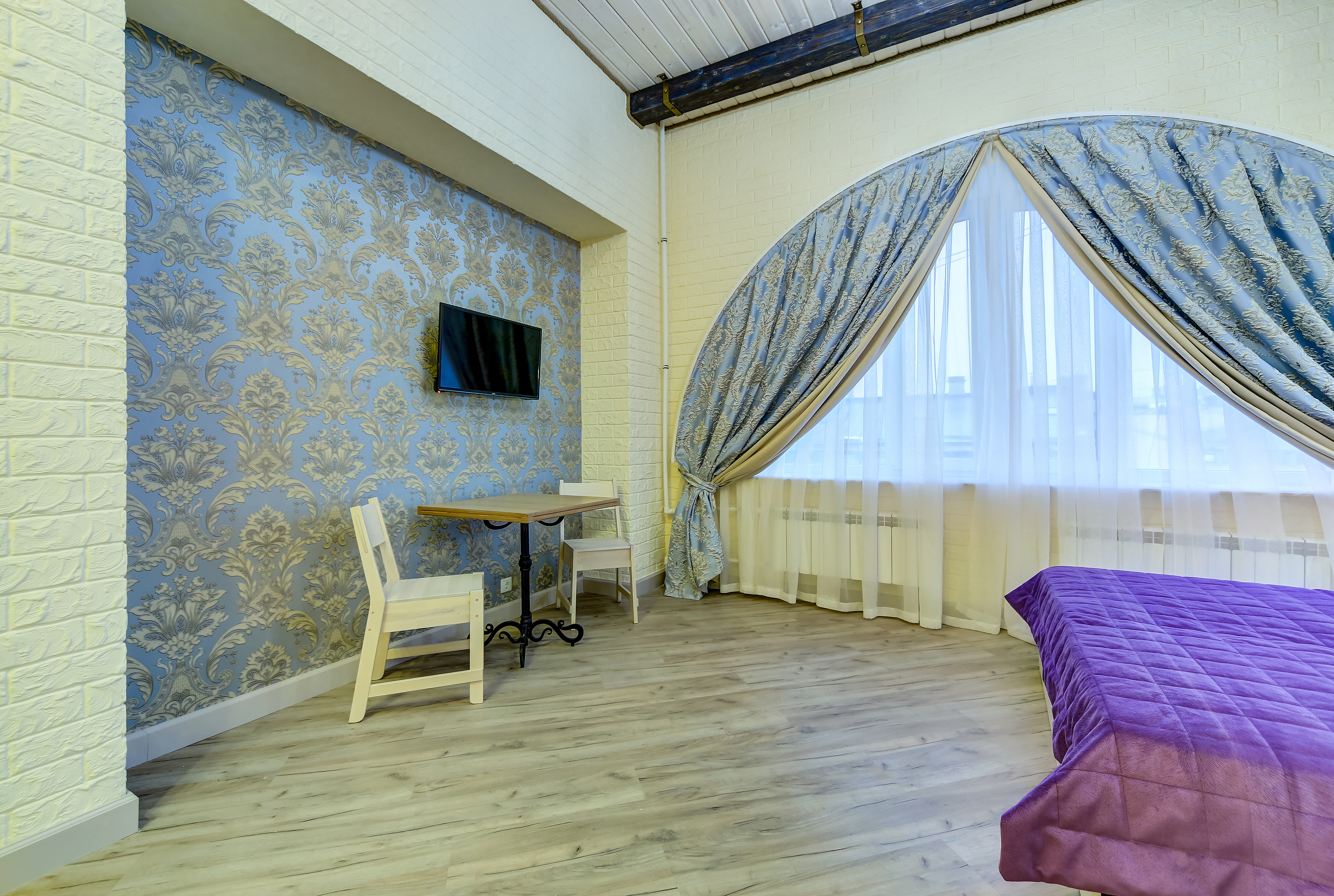 Guest rooms at Chaykovskogo 22