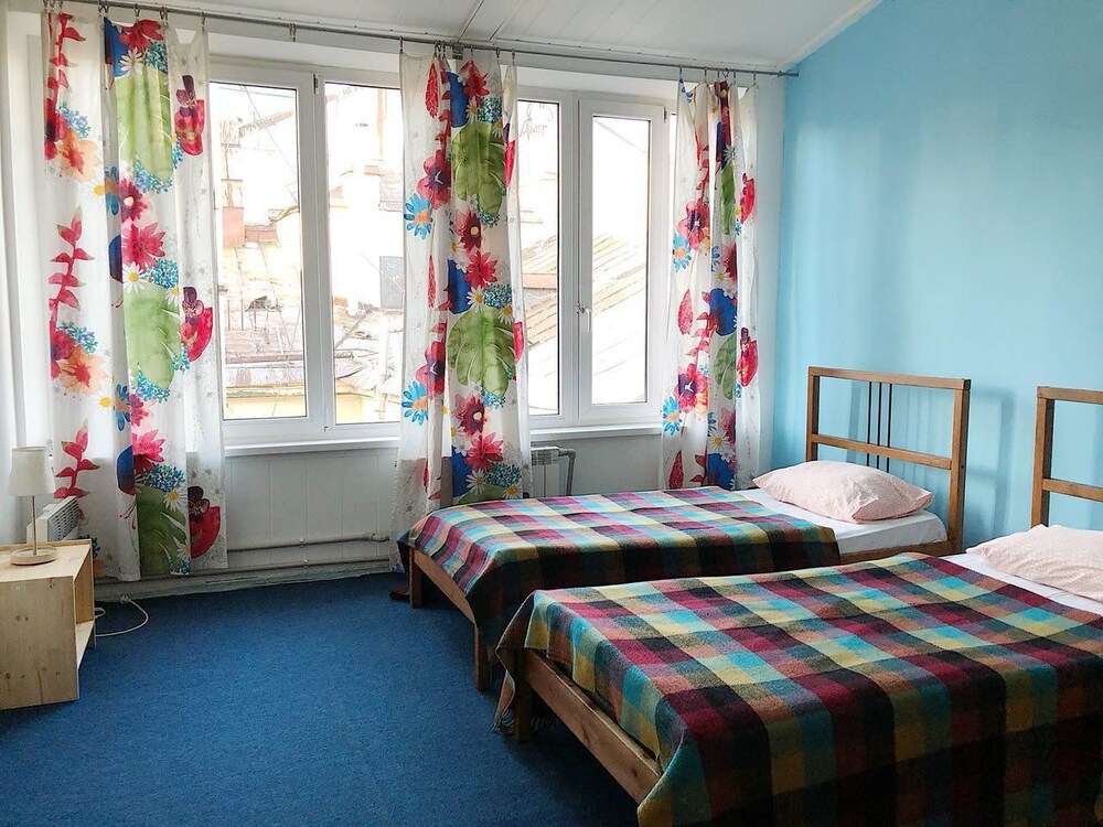 Art Mir Na Nevskom Hostel