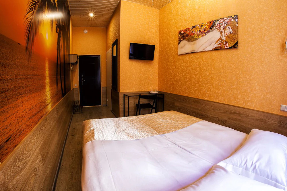 Bonjour Hotel