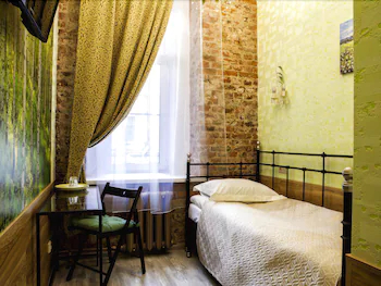 Bonjour Hotel