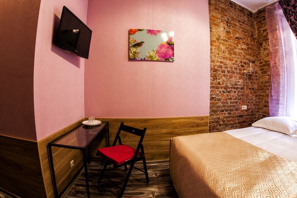 Bonjour Hotel