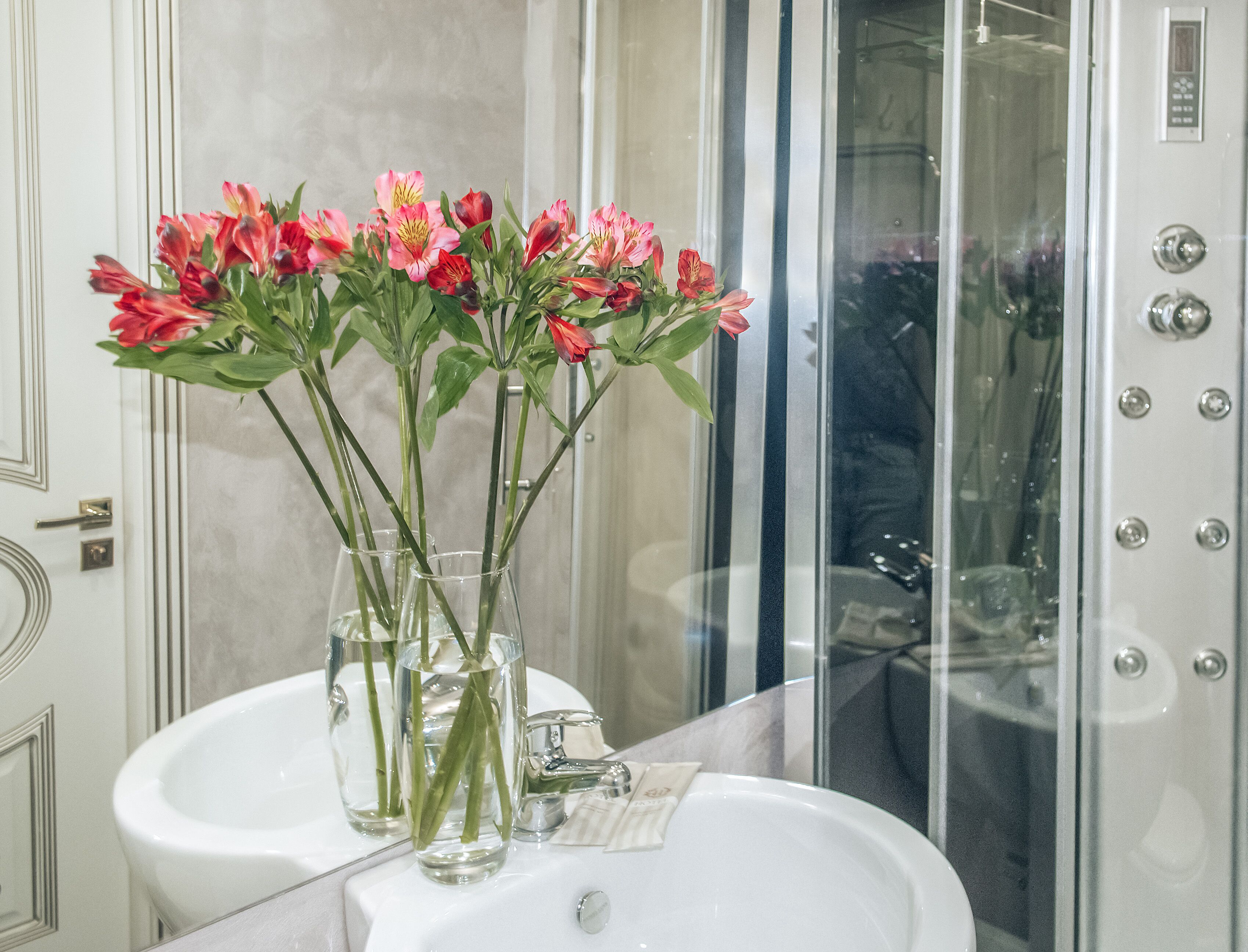 Boutique Hotel Grand On Bolshoy