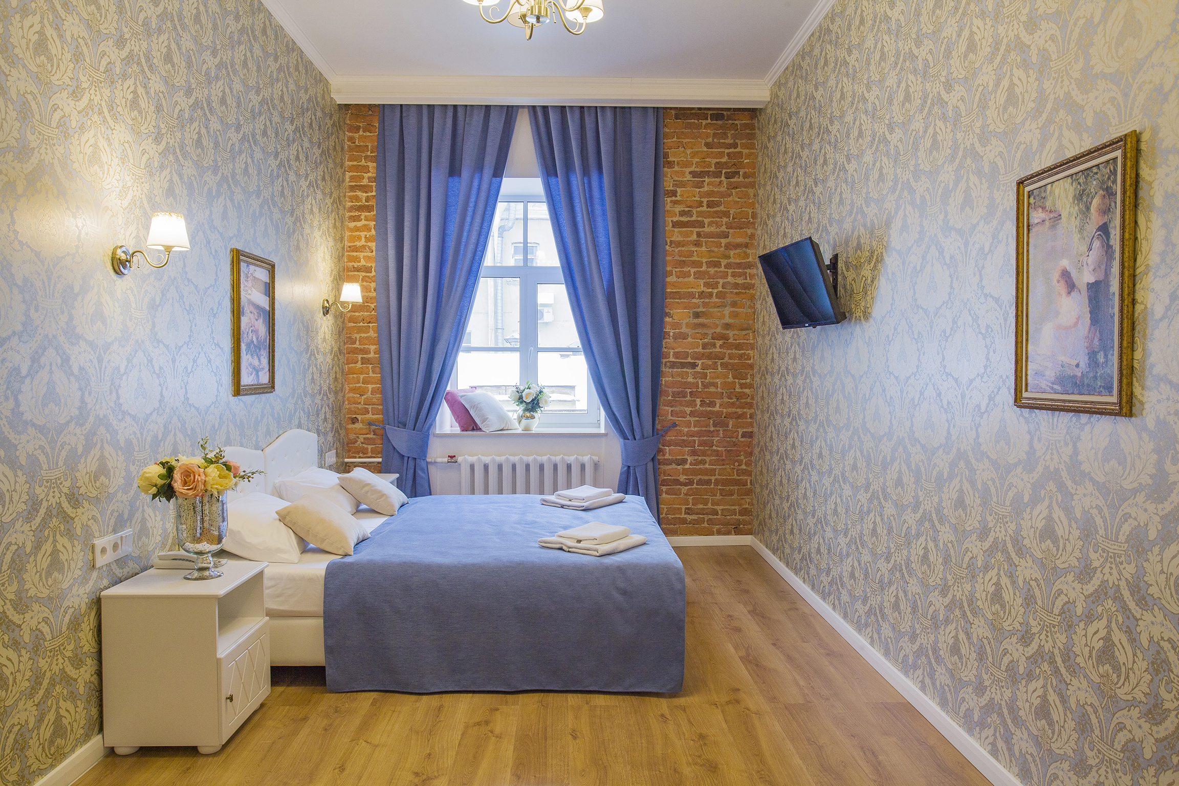 Catherine Art Hotel