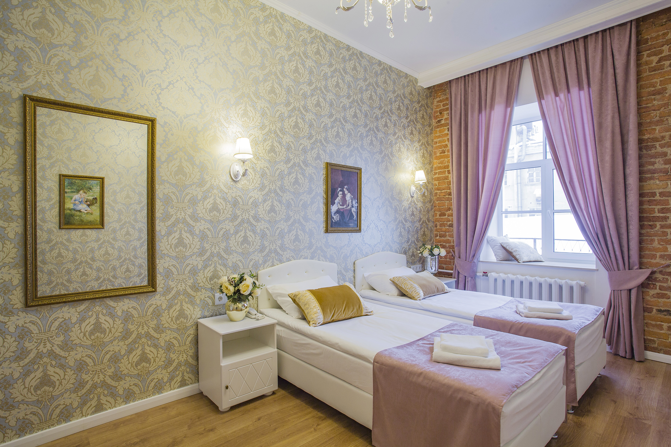 Catherine Art Hotel