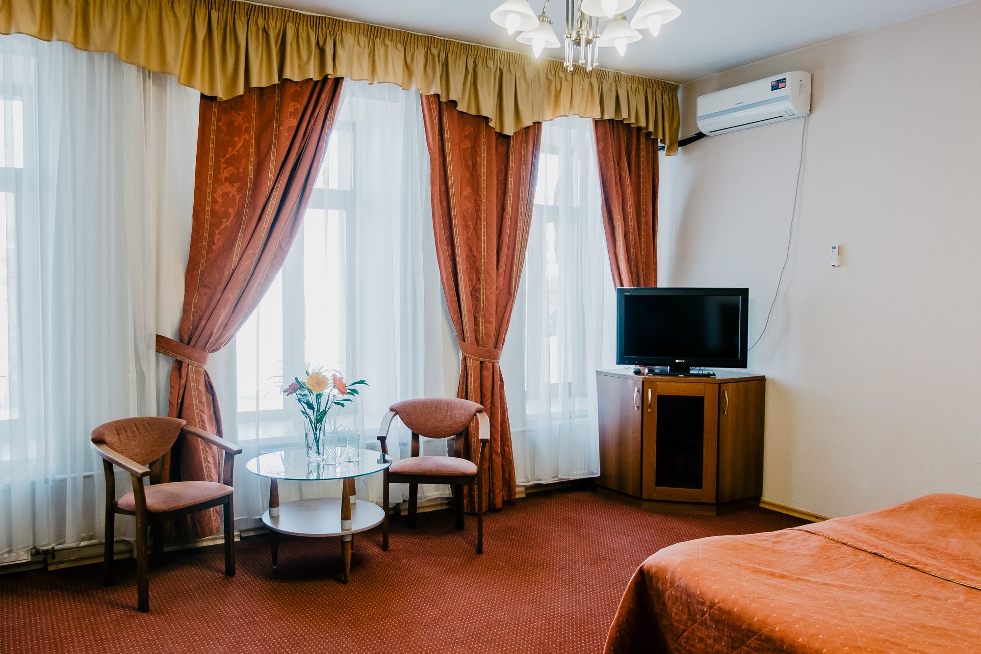 Nevsky hotel Fort