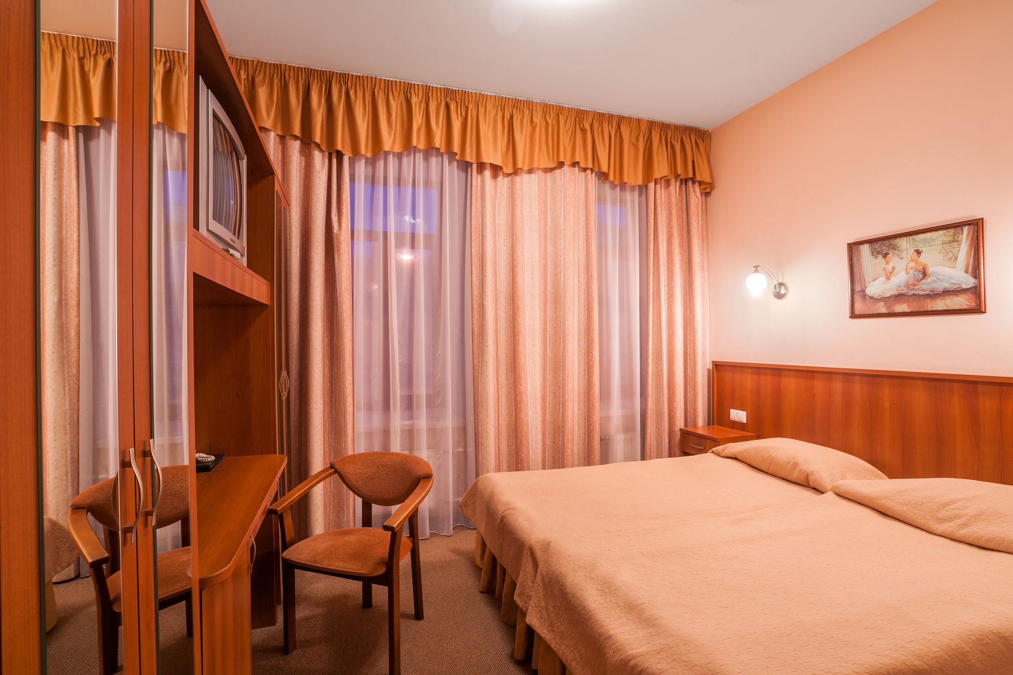 Nevsky hotel Fort