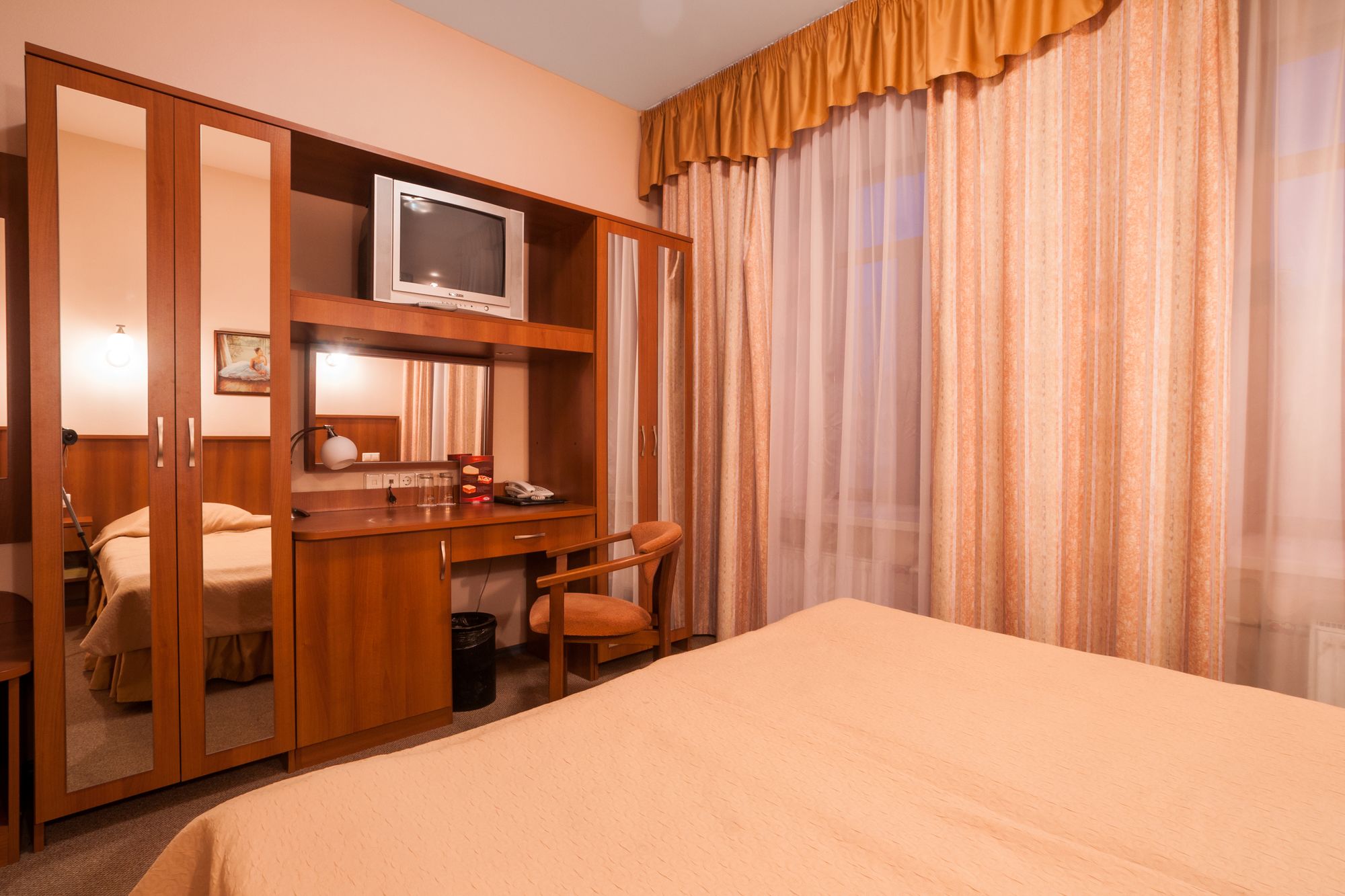 Nevsky hotel Fort