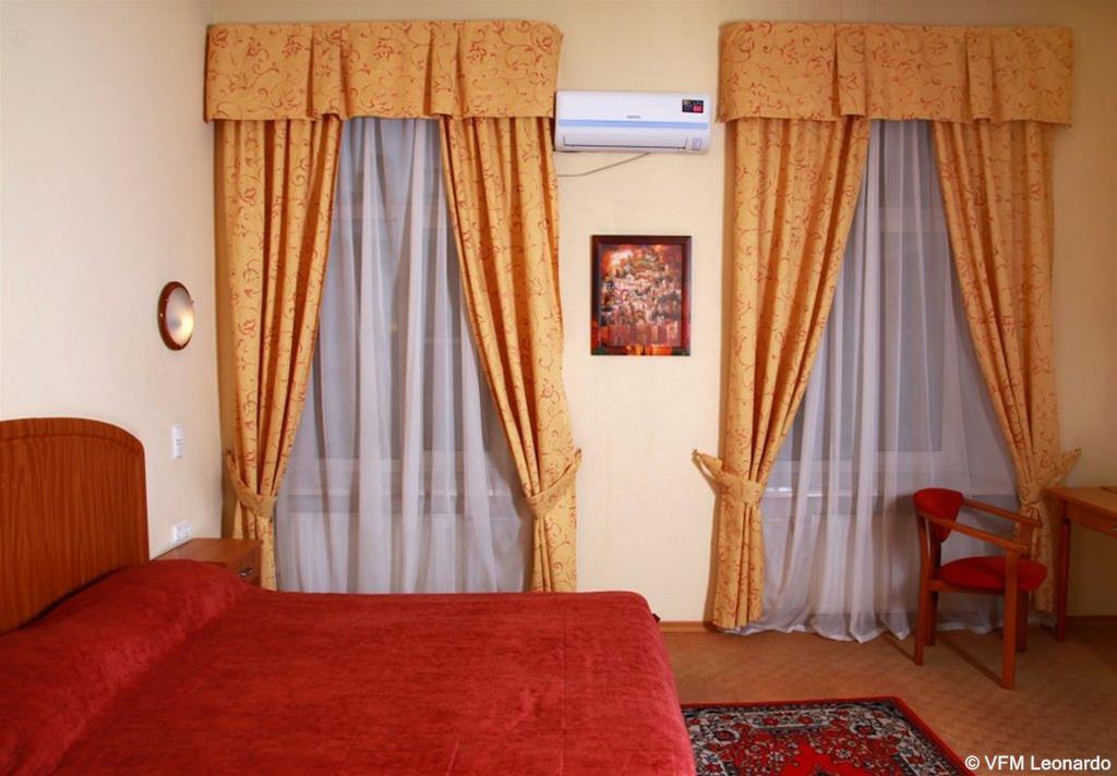 Comfitel Primavera Hotel