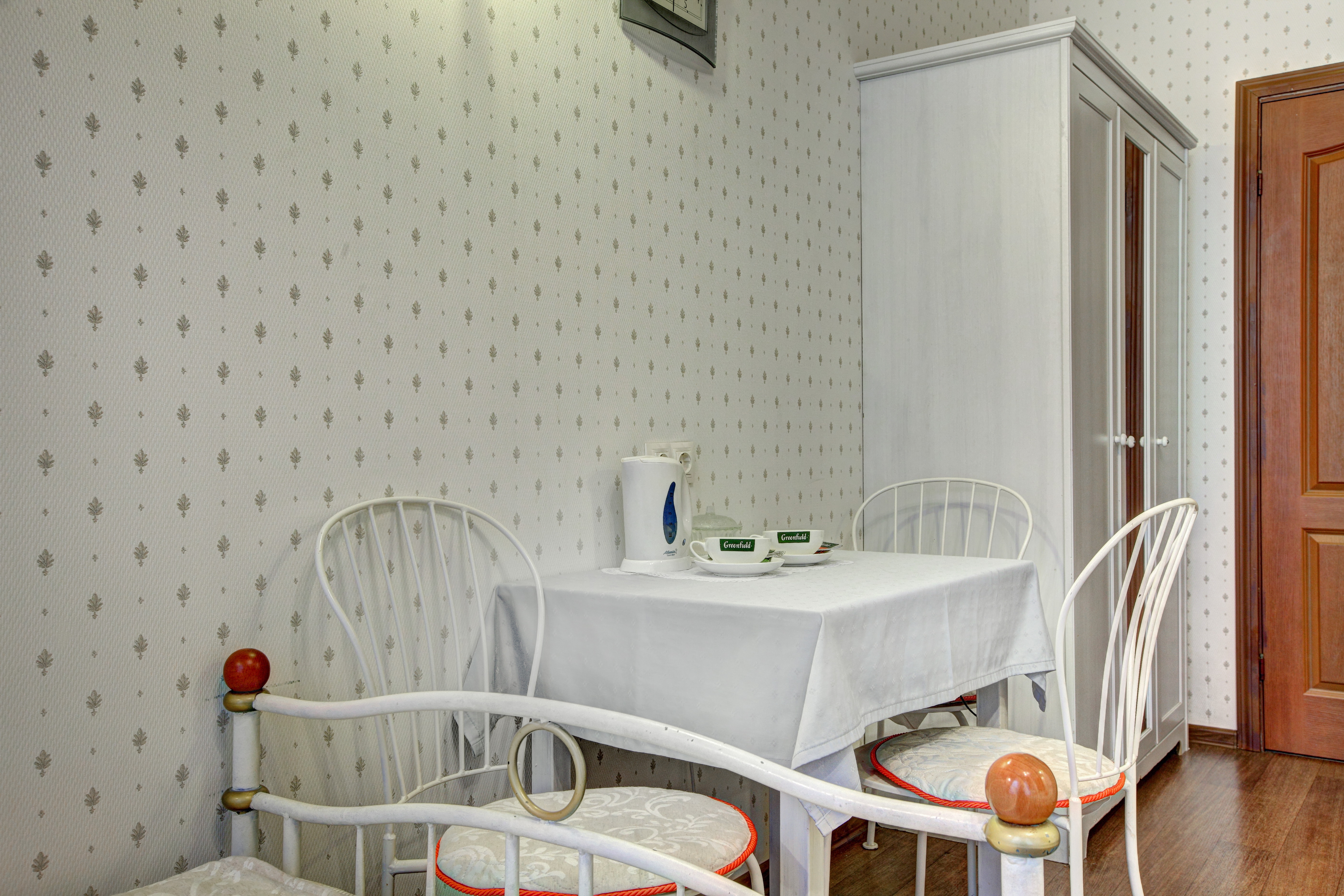 Comfort on Chekhova