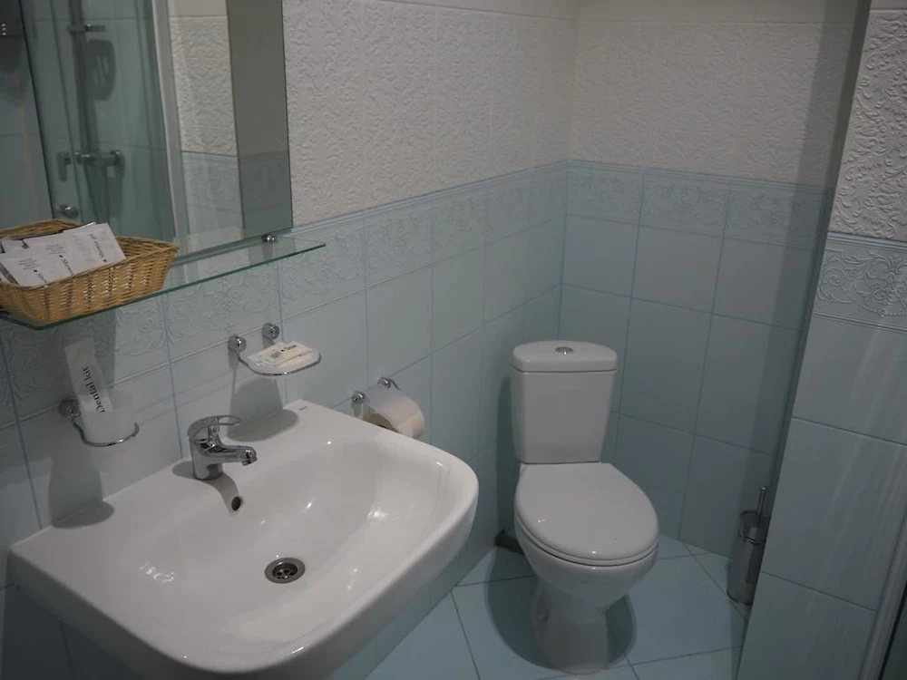 Dell Arte Hotel