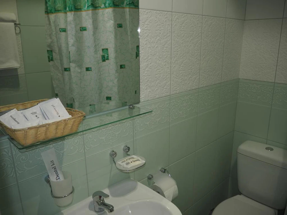 Dell Arte Hotel