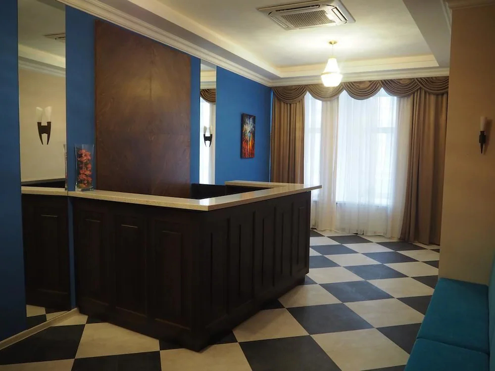Dell Arte Hotel