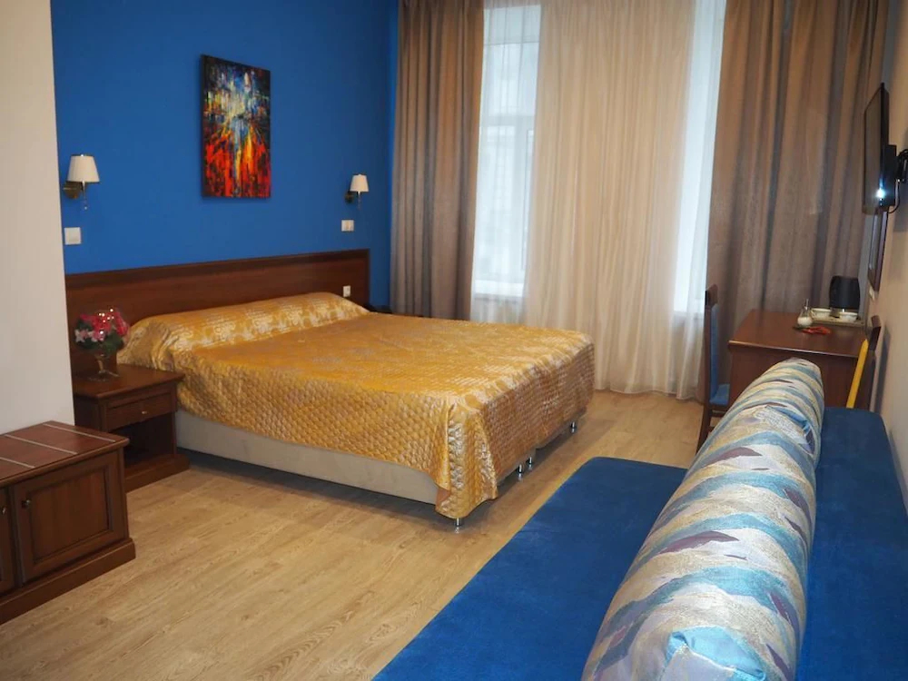 Dell Arte Hotel