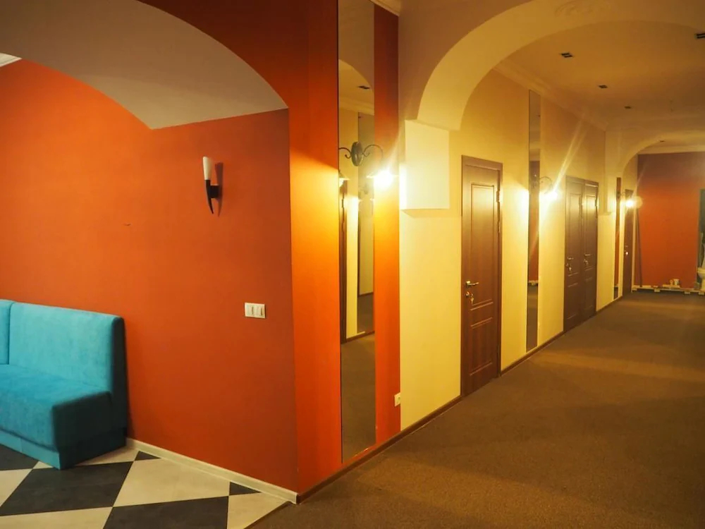 Dell Arte Hotel