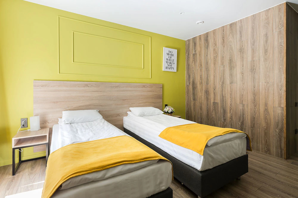 Demut Hotel