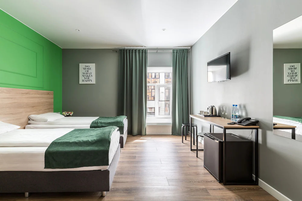 Demut Hotel
