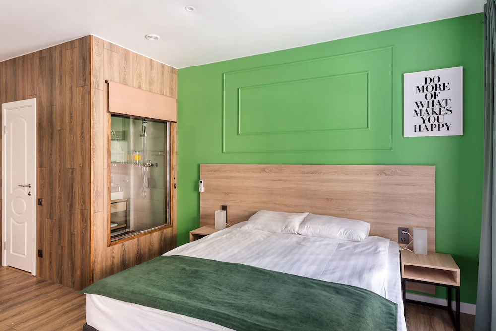Demut Hotel