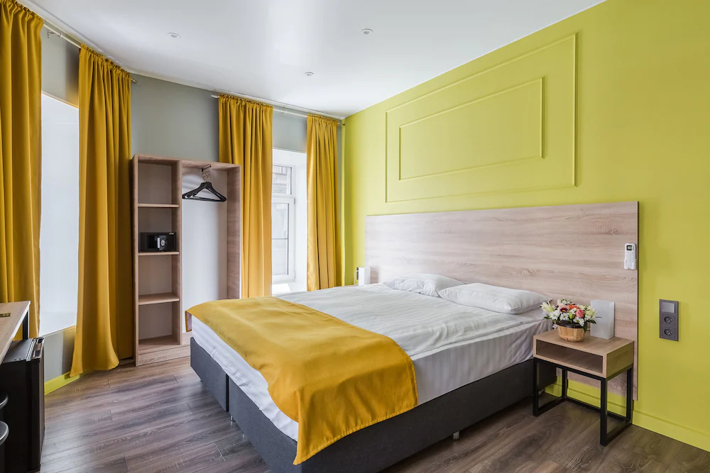 Demut Hotel