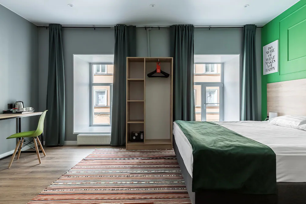 Demut Hotel