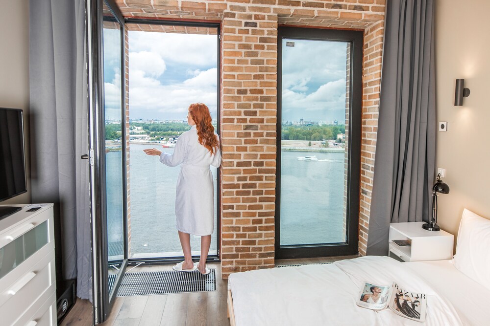 Docklands Aparthotel