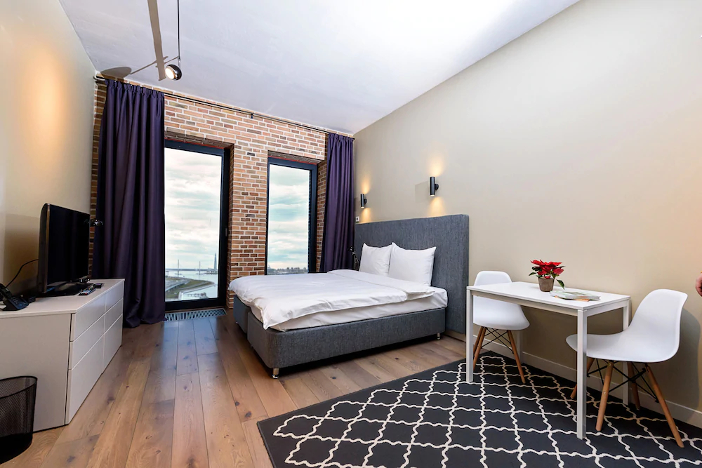 Docklands Aparthotel