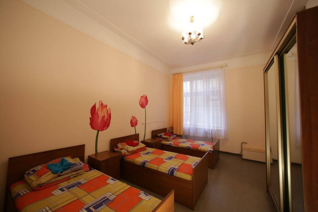 Dom Hostel