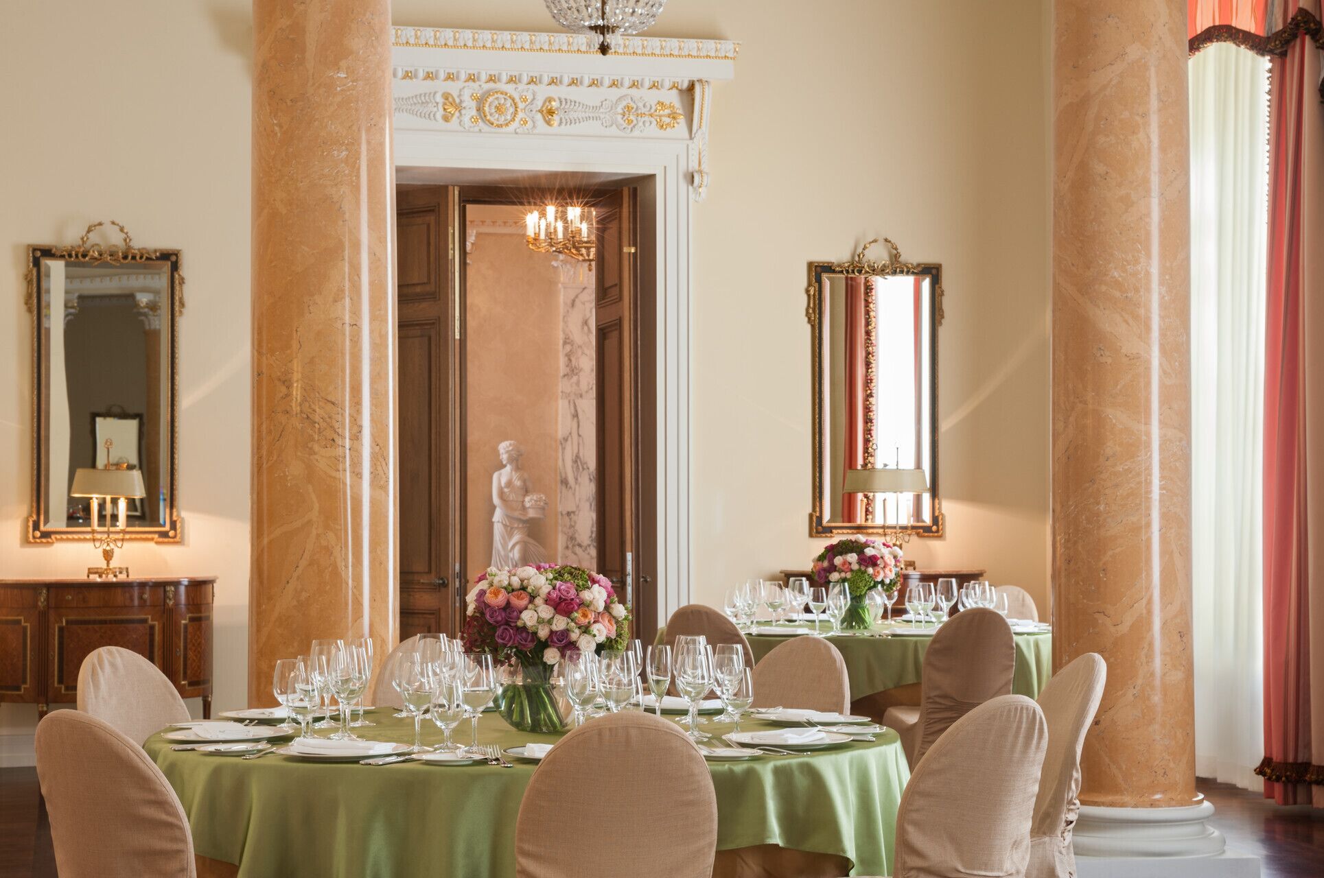 Four Seasons Hotel Lion Palace Sankt Petersburg