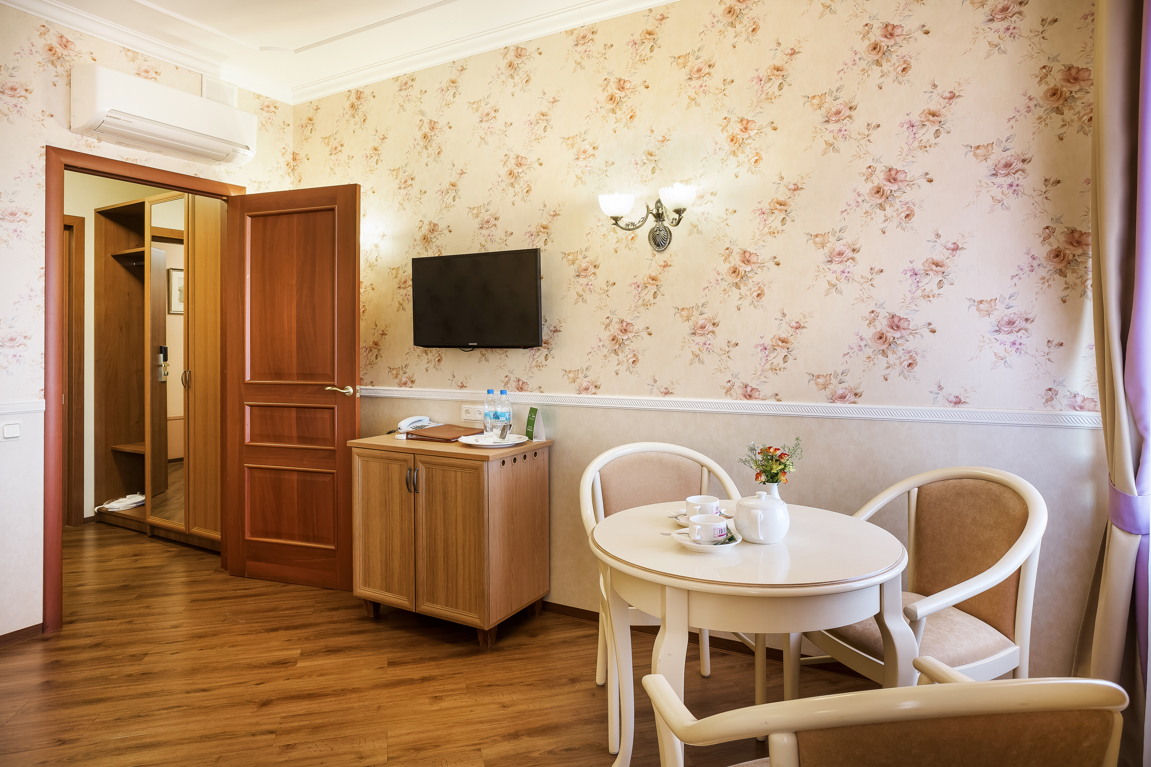 Gogol Hotel