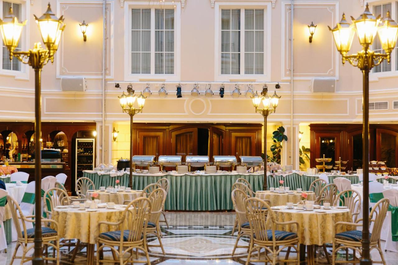 Grand Emerald