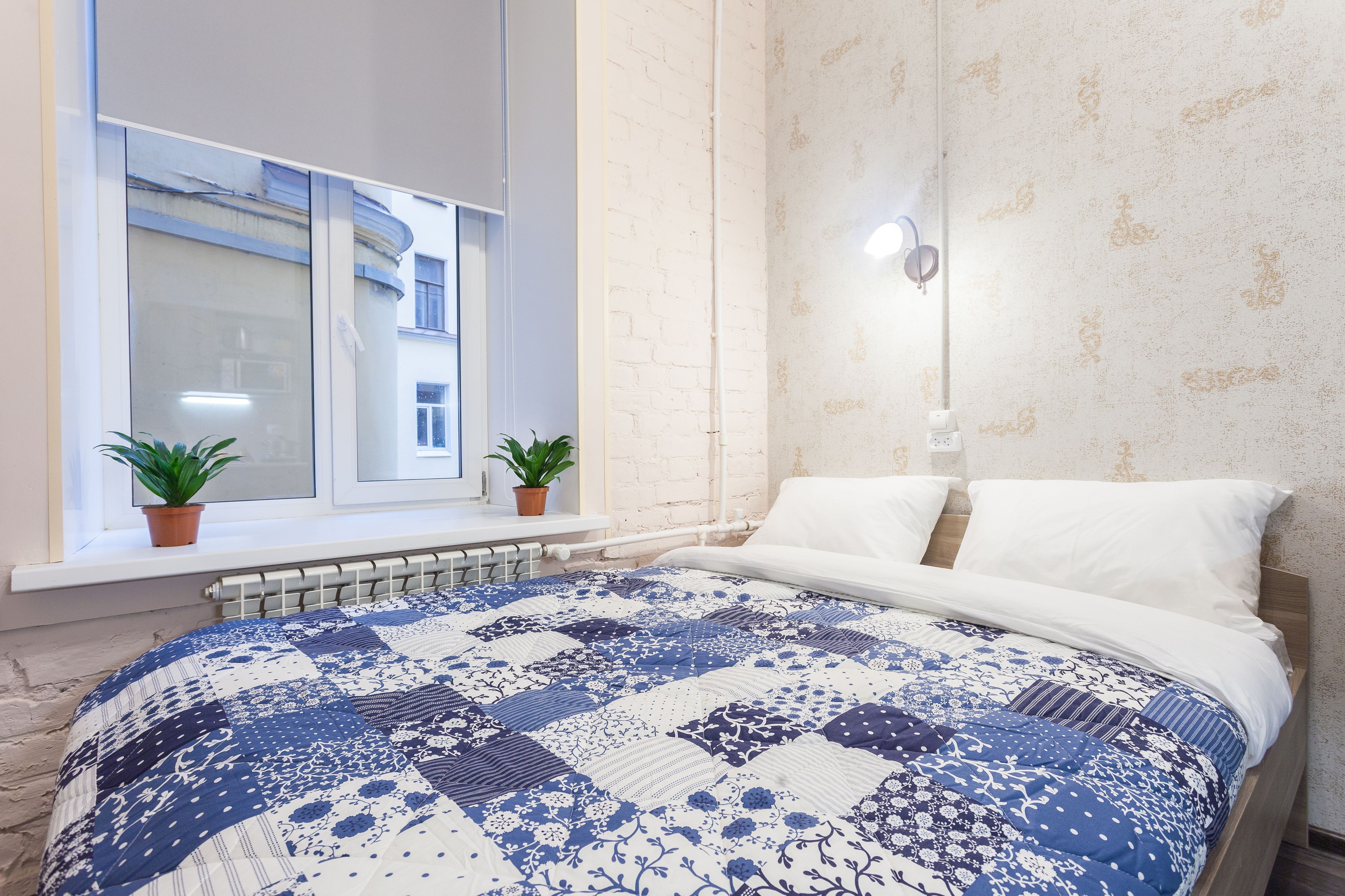 Guests Love on Blokhina