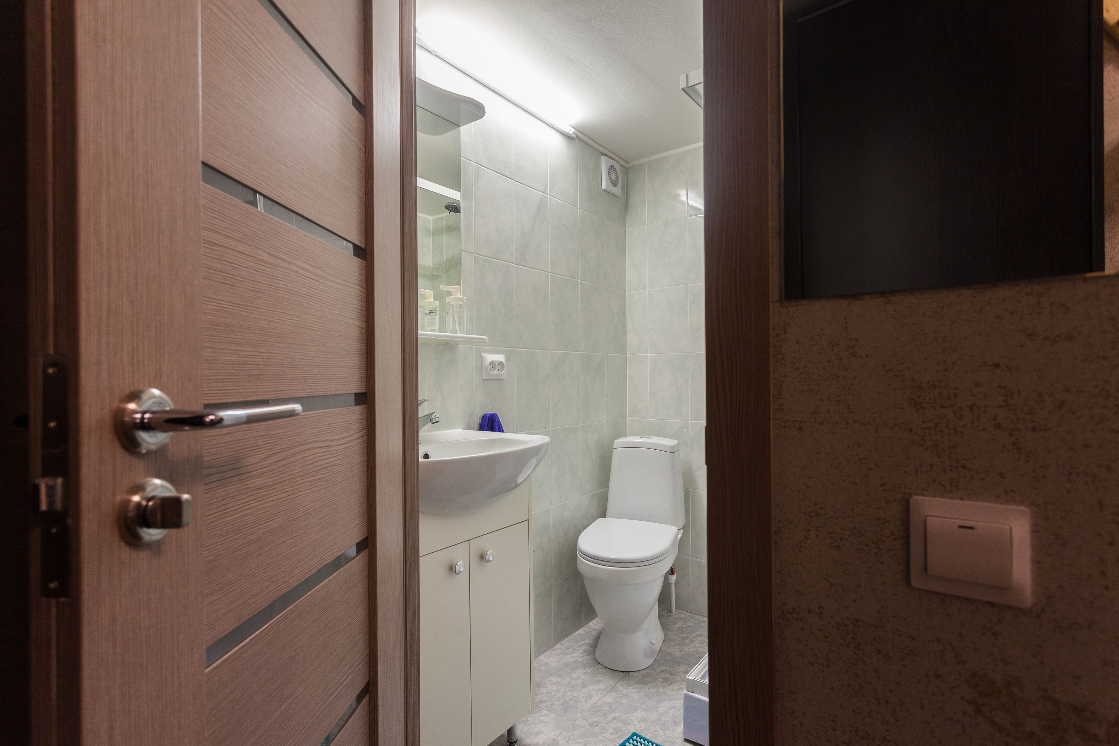 Guests Love on Blokhina