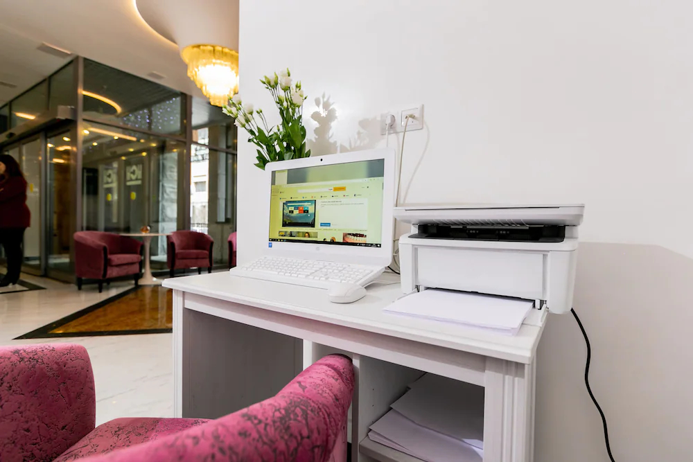 Harbor Club Hotel