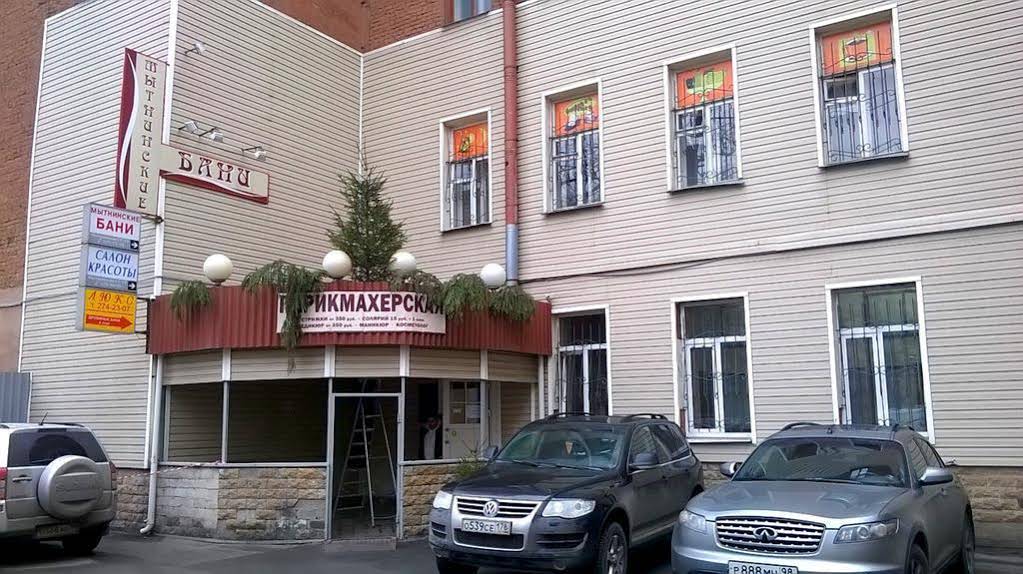 Head Hostel