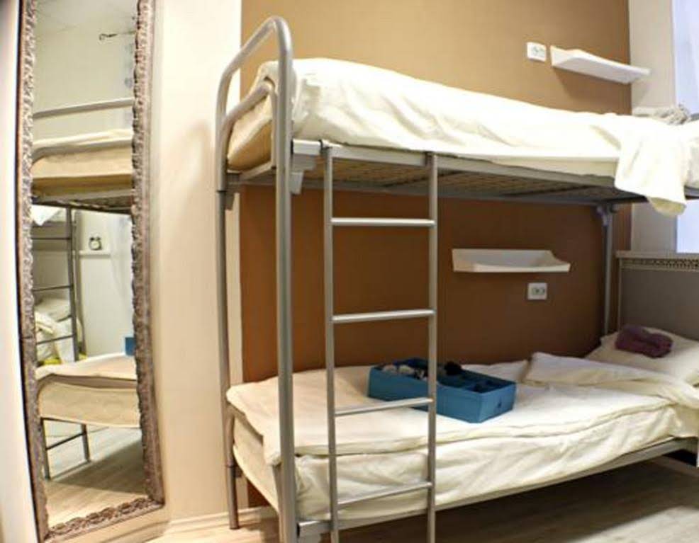 Head Hostel