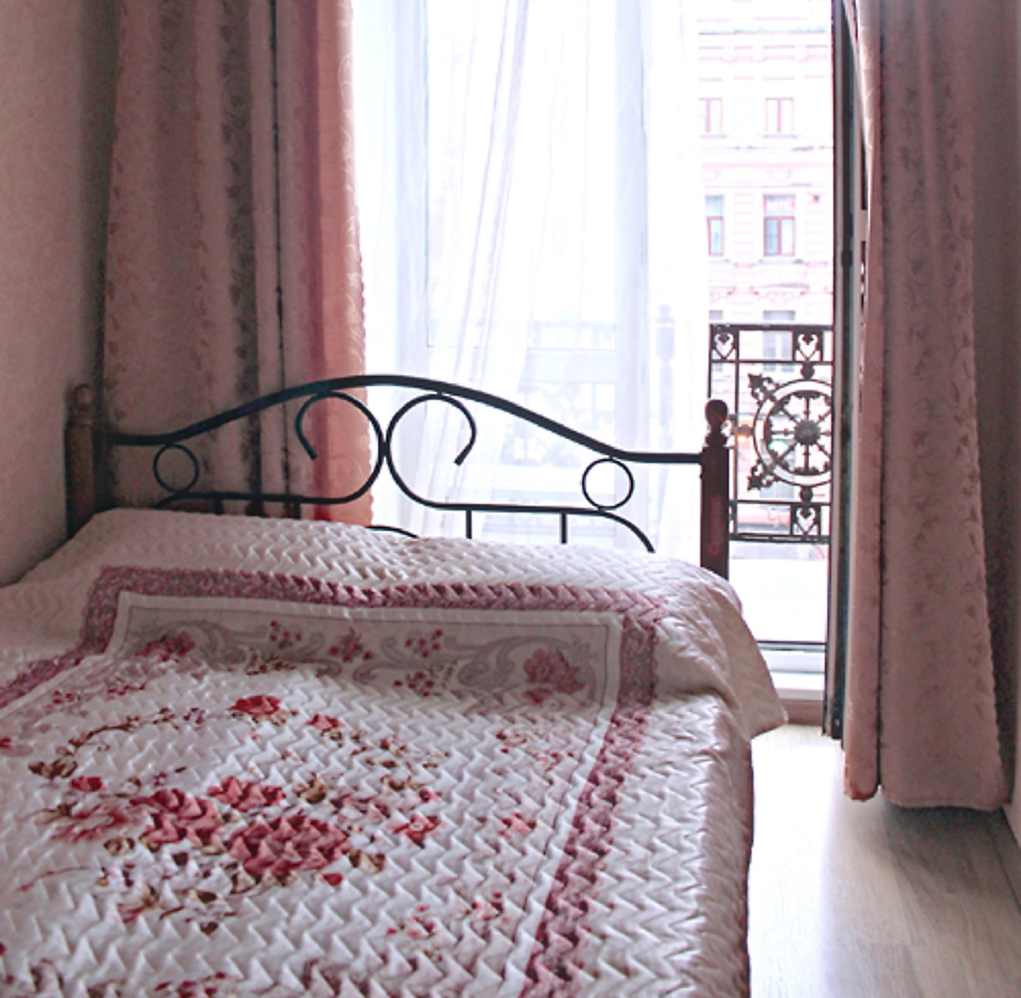 Good Morning Small Hotel