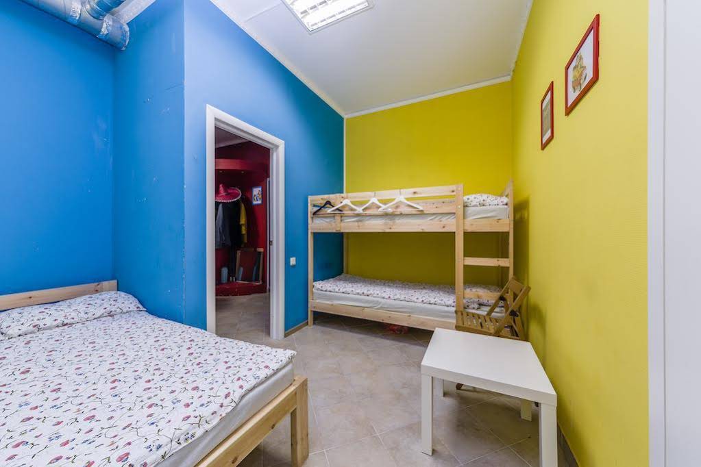 Hostel Makarena