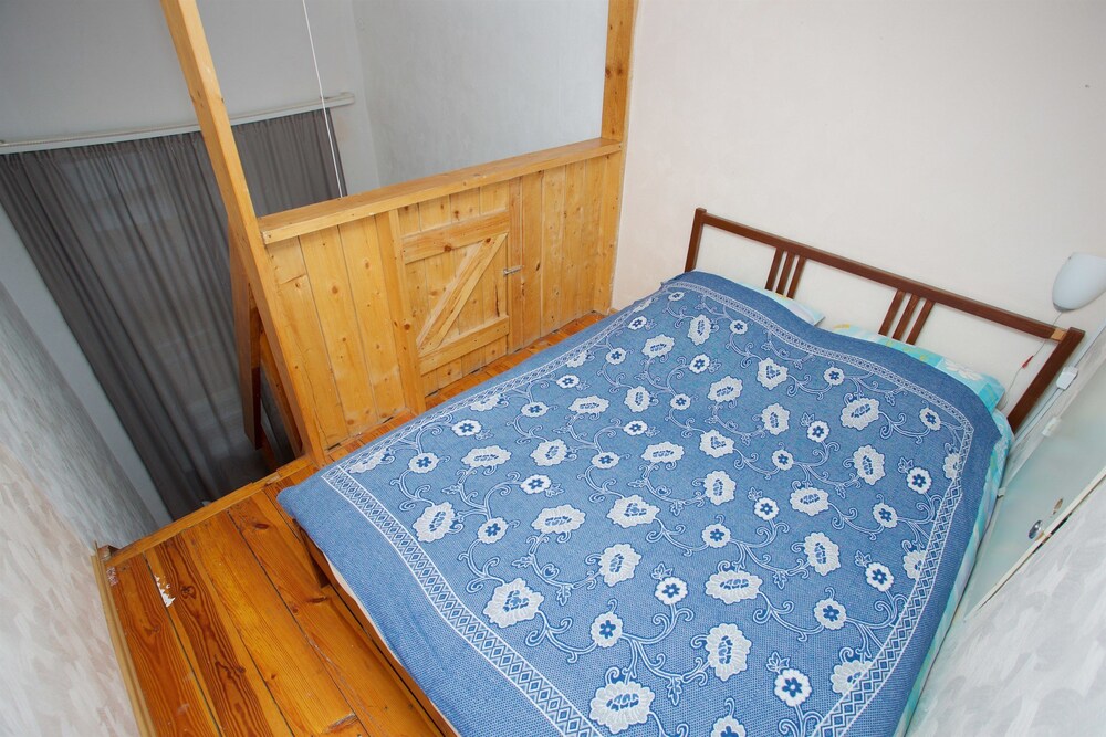 Hostel White
