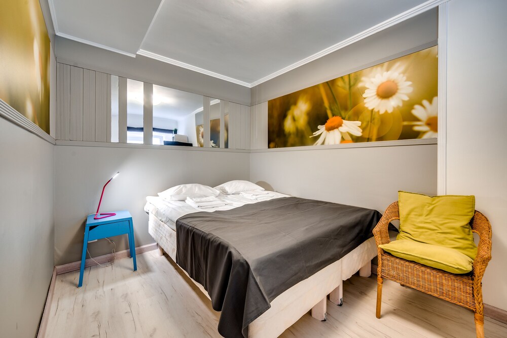 Artapart.Art Hotel
