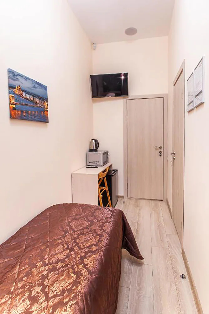 Hotel Democrat On Nevskiy 107 B