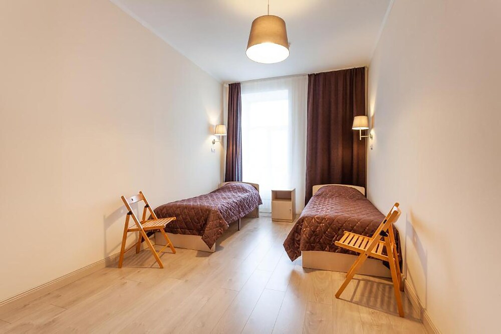 Hotel Democrat on Nevskiy 147