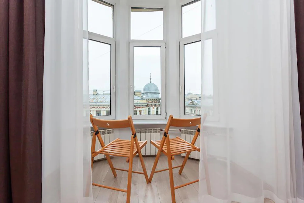 Hotel Democrat on Nevskiy 147