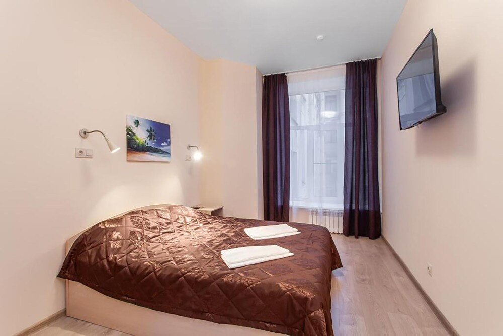 Hotel Democrat on Nevskiy 147