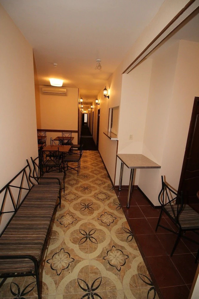 Hotel Democrat on Nevskiy 147