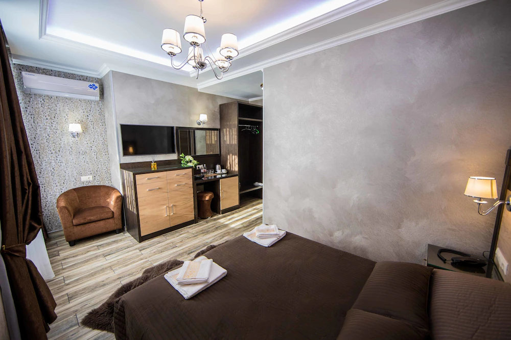 Hotel Era on Tsymbalina