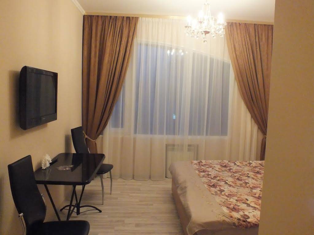 Hotel on Petergofskoye Shosse 3