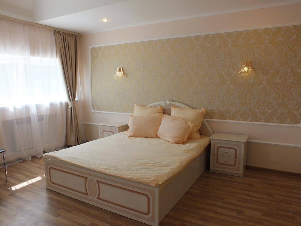 Hotel on Petergofskoye Shosse 3