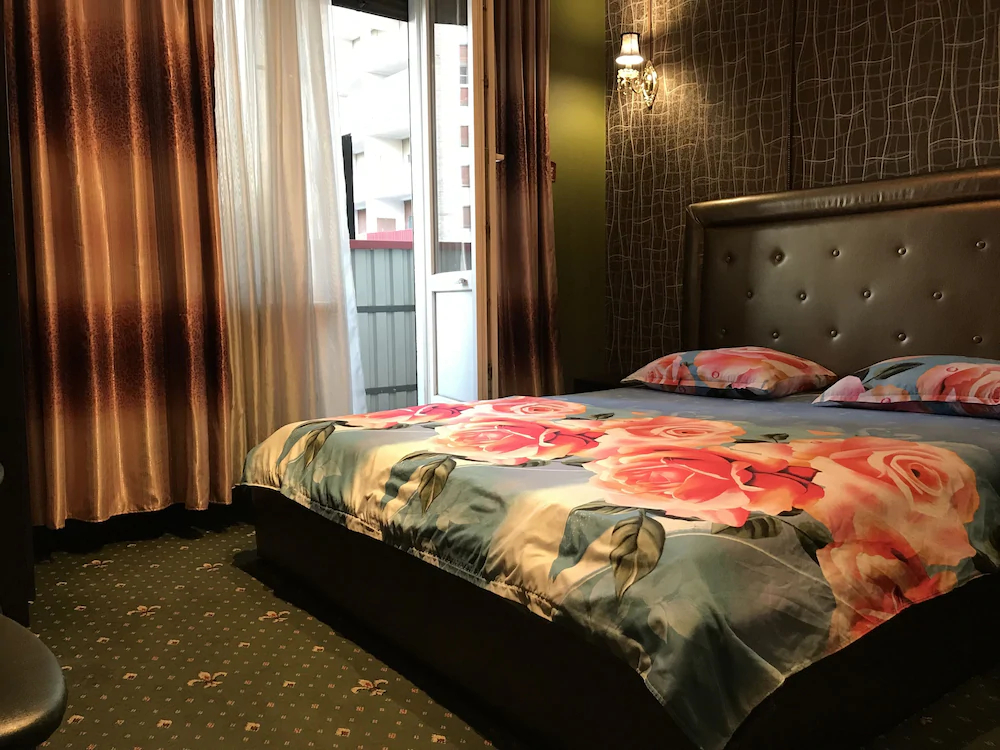 Hotel Plus