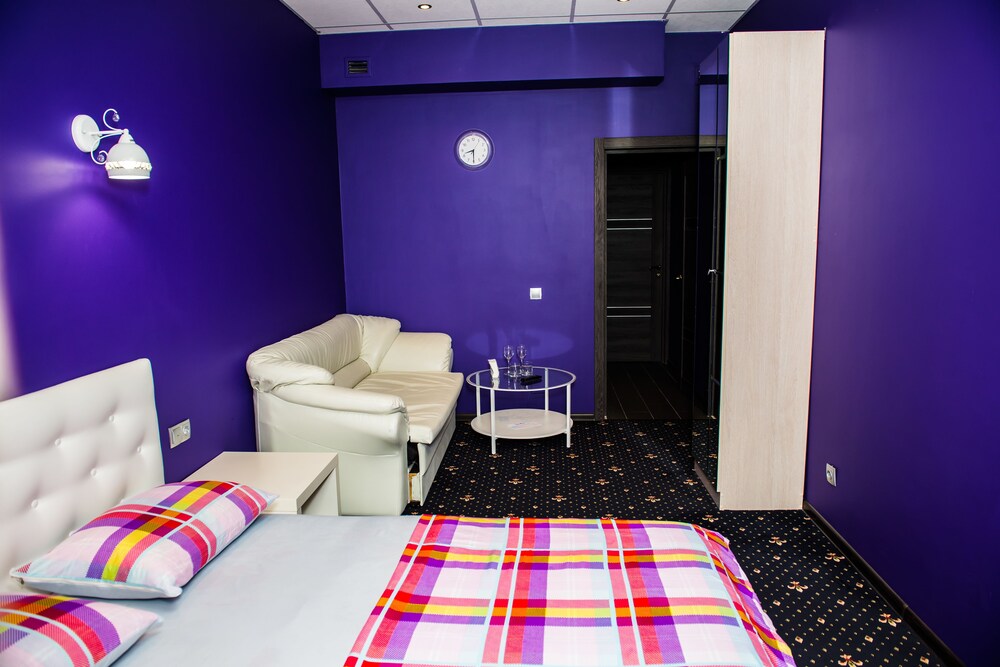 Hotel Plus