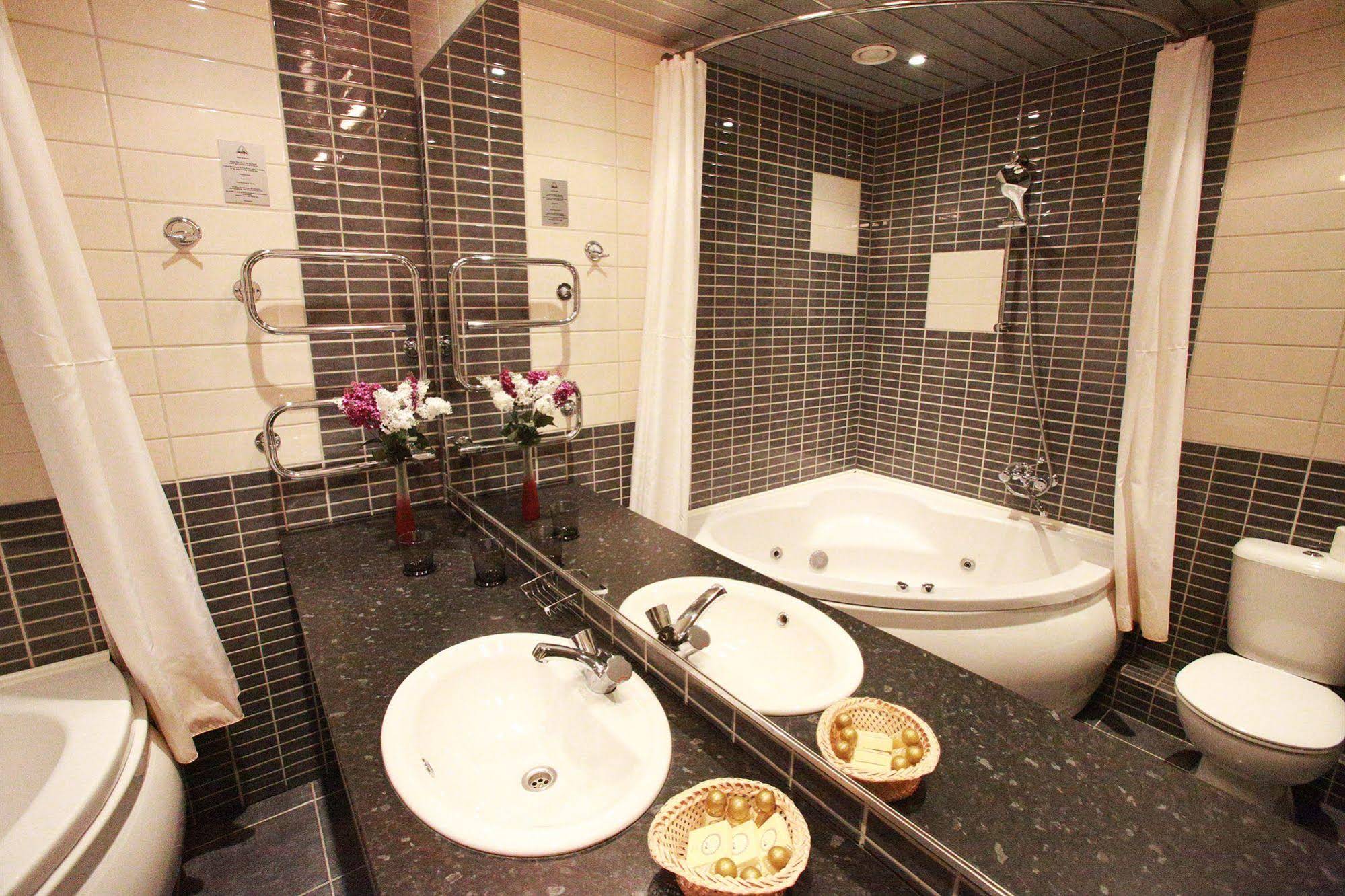 Hotel Prestige